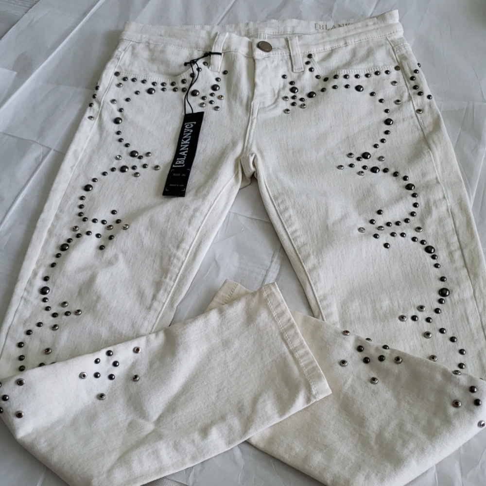 Blank NYC The Intro Jewel/Stud Capri Jeans NEW